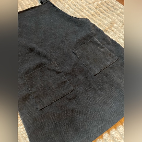 Cute Black Overall Dress - Picture 4 of 4